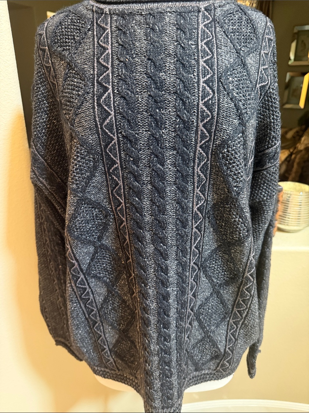 Vintage Tricots St Raphael Men's Wool Knit Sweater - Classic Crewneck